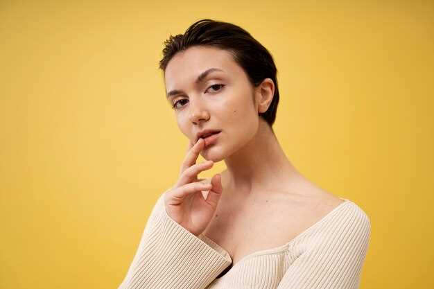Почему облазят губы: важный симптом нехватки витамина